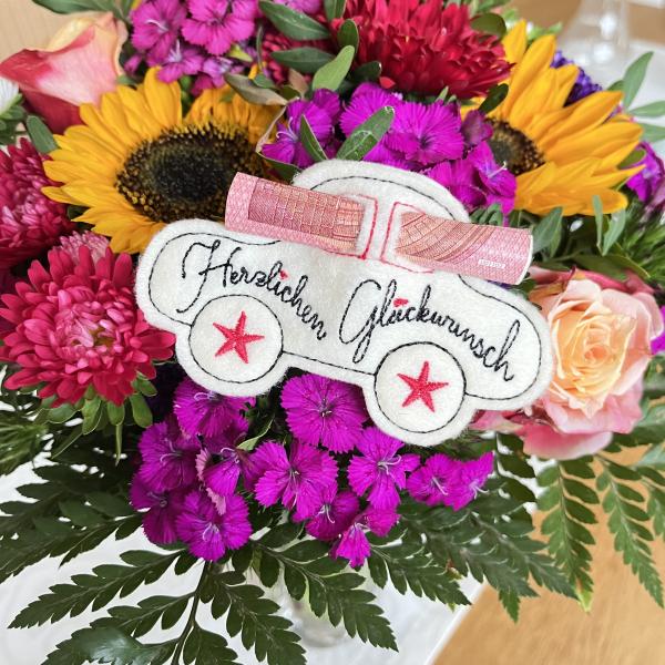 Stickdatei ITH Wunscherfüller Auto Geschenkverpackung für den 10x10er Stickrahmen